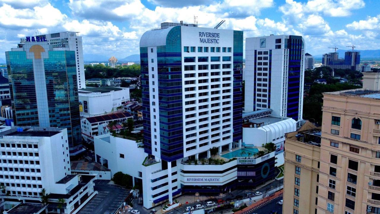 Puteri Wing - Riverside Majestic Hotel Kuching Zewnętrze zdjęcie